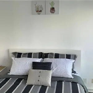 https://comfort-two-beds-suite-by-cn-tower-rogers-centre-plus.hotelstorontoontario.org